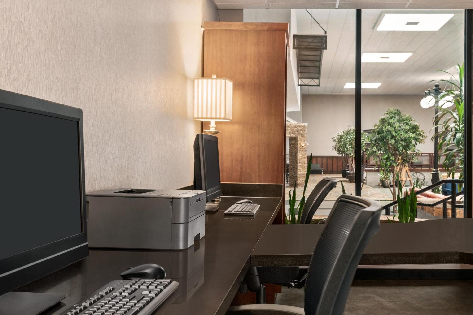 Radisson Hotel Fort Worth North-Fossil Creek Ngoại thất bức ảnh