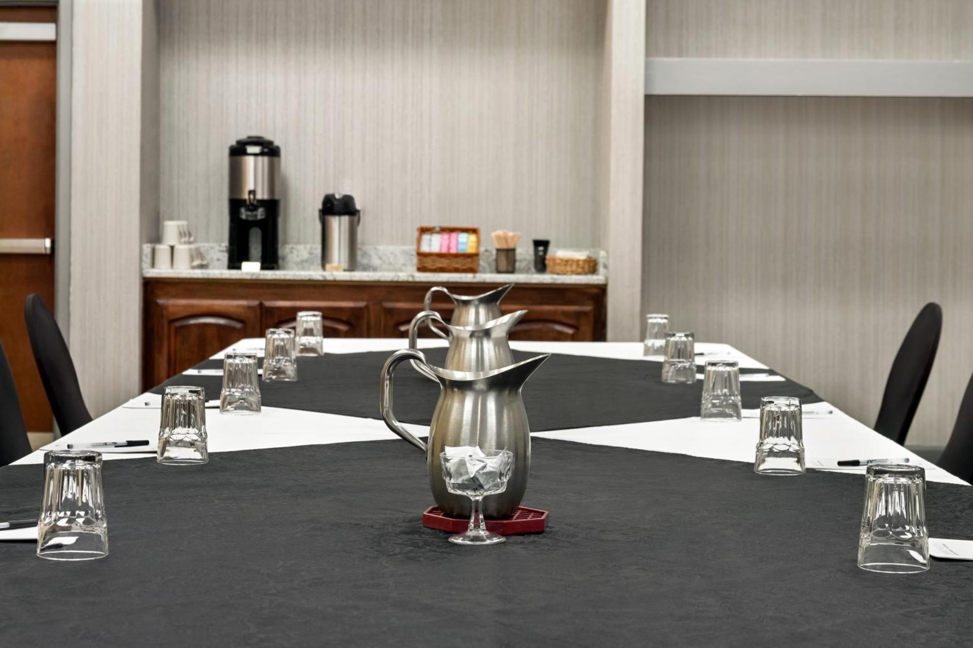 Radisson Hotel Fort Worth North-Fossil Creek Ngoại thất bức ảnh