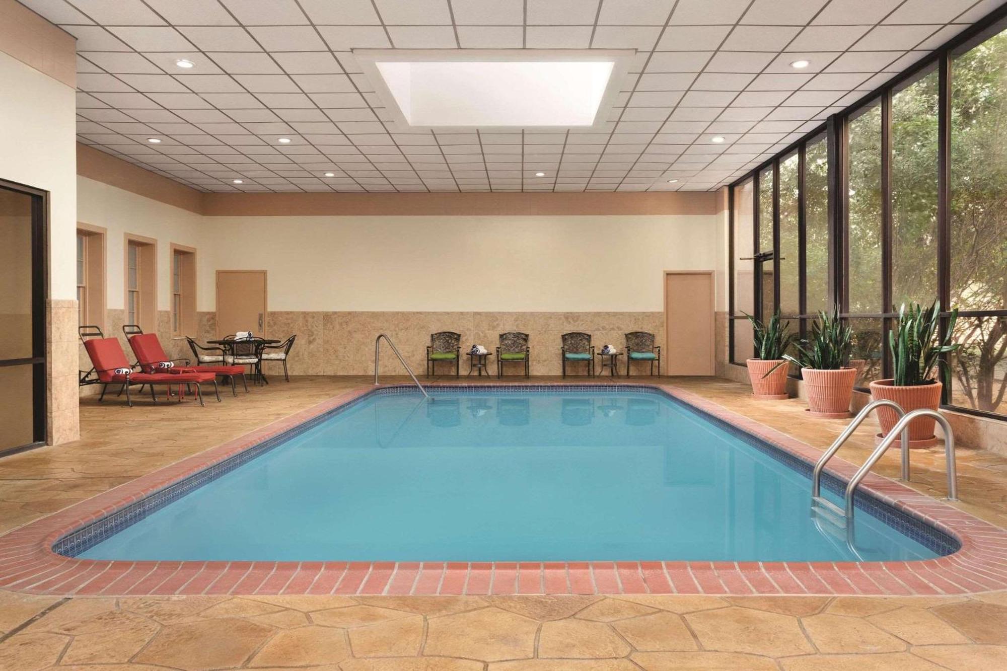 Radisson Hotel Fort Worth North-Fossil Creek Ngoại thất bức ảnh